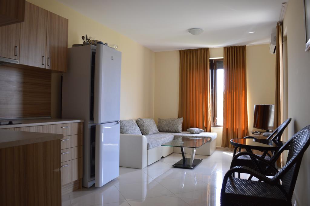 Afrodita Apartments 2 辛尼莫雷特 外观 照片